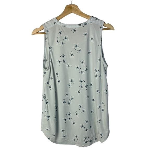 Ann Taylor Pale Blue Floral Split Neck Sleeveless Blouse S - Picture 3 of 4